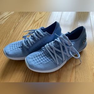 BRAND NEW UA Women’s Speedform Slingshot 2 in Periwinkle (Size 10)